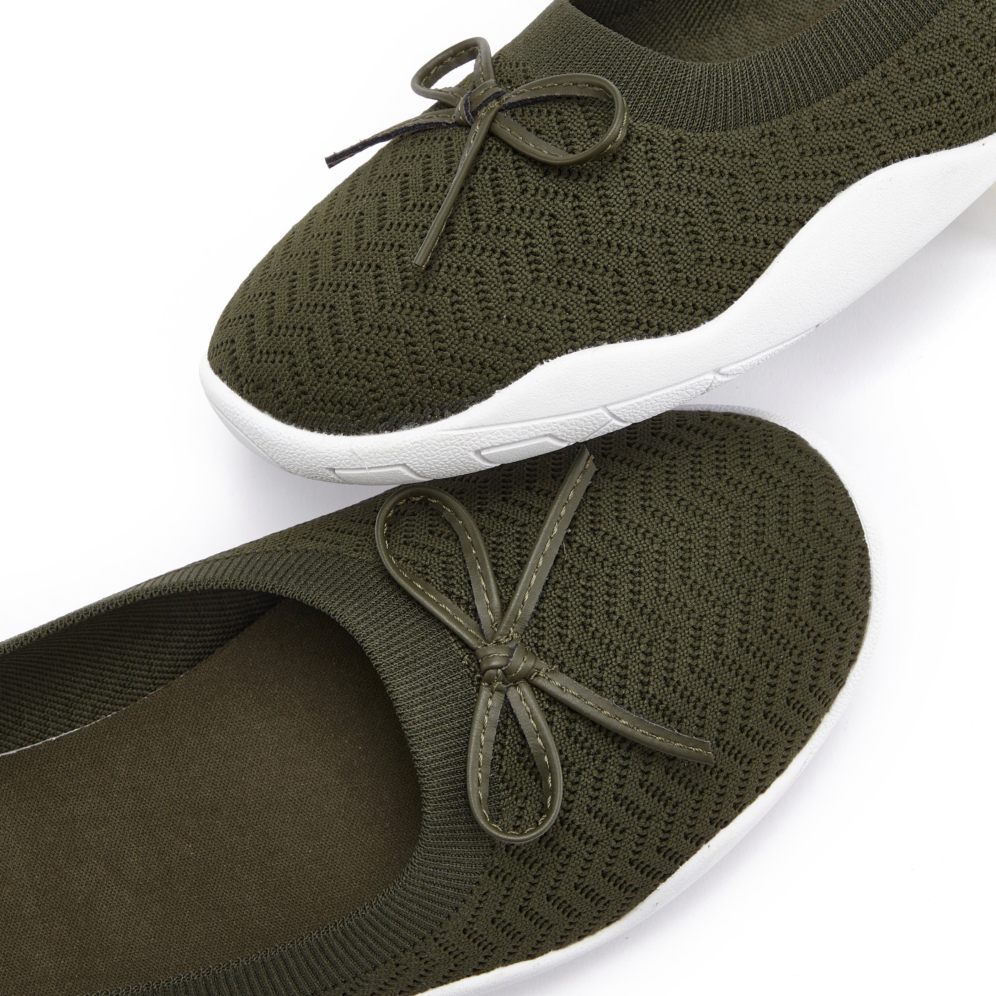 LASCANA Sneaker Ballerinas, Slipper, Halbschuh, superleicht, ultraflache & flexible Sohle VEGAN