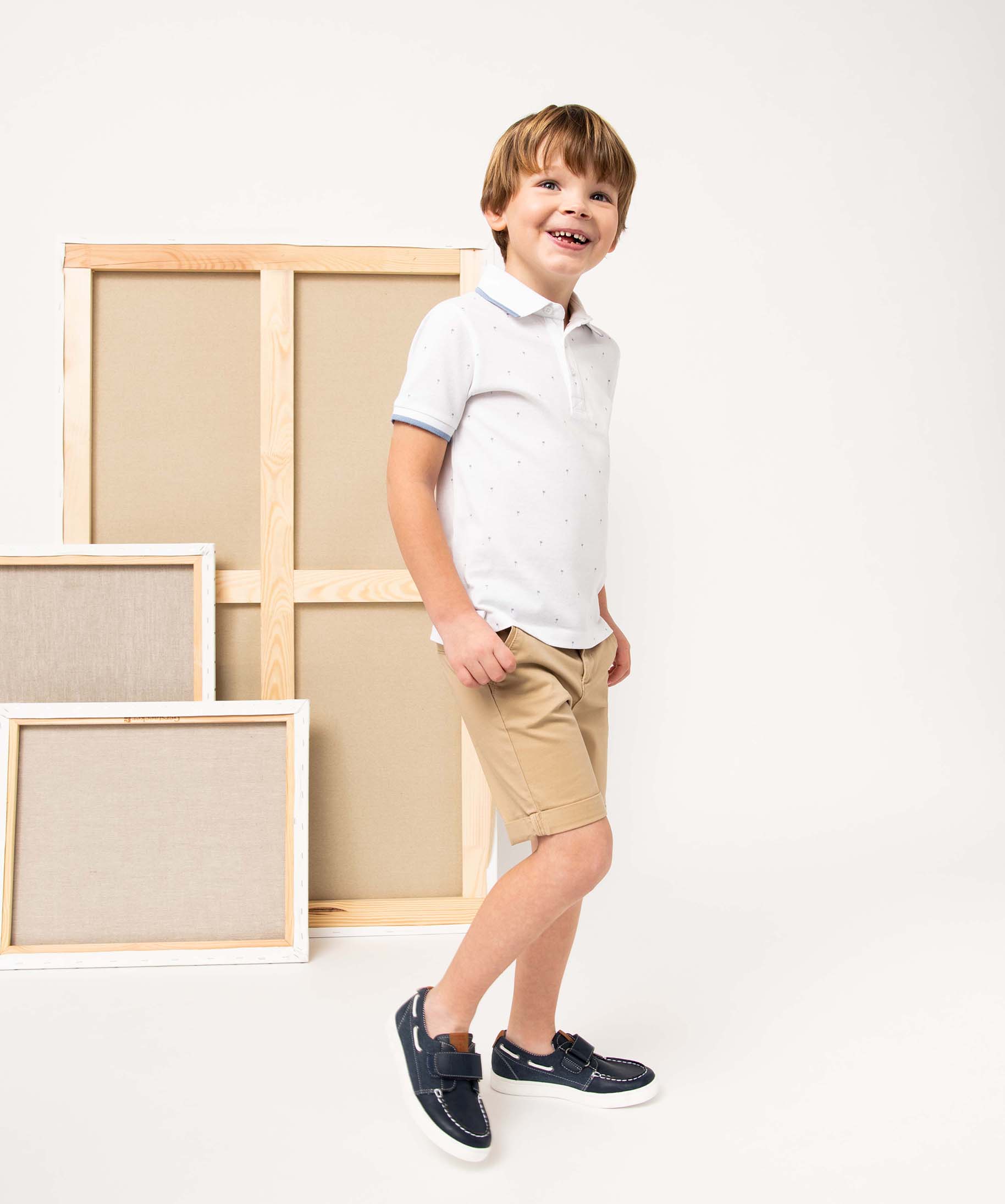 Bermuda Garçon en toile avec revers et ceinture tricolore beige | GEMO