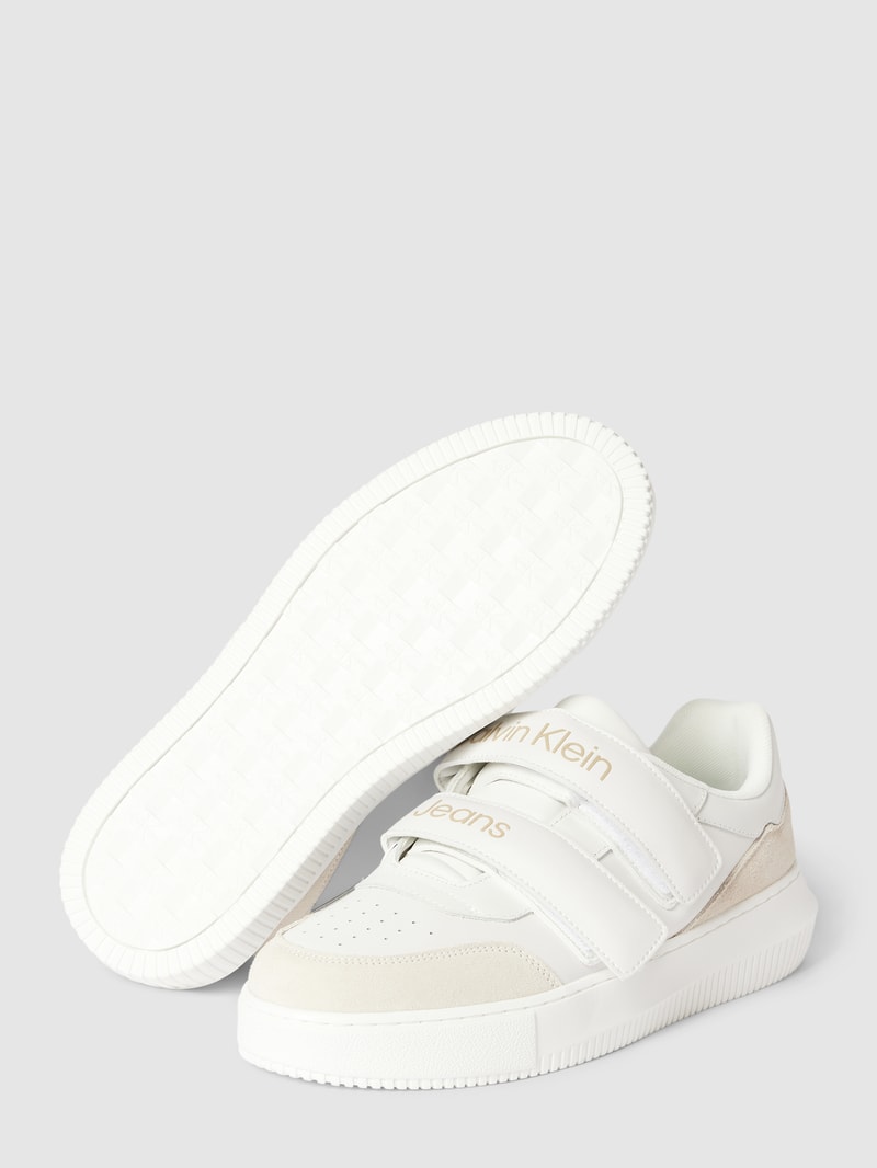 Sneaker mit Klettverschluss Modell 'CHUNKY' in weiss