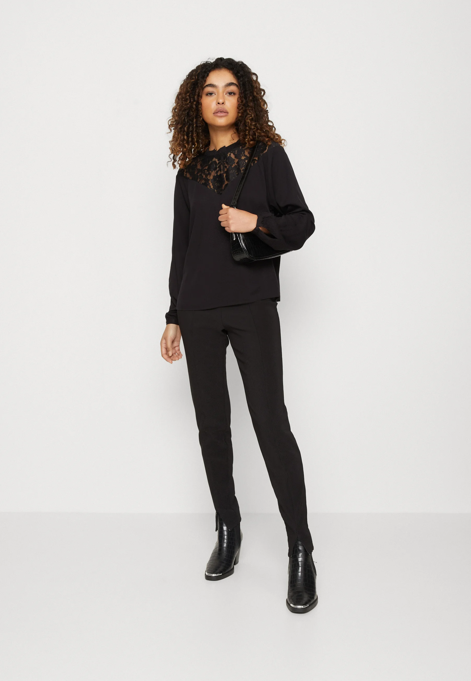 VILA VISUVITA- Blusa