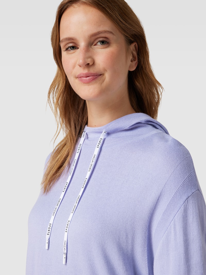 Strickpullover mit verlängertem Rückenteil in flieder
