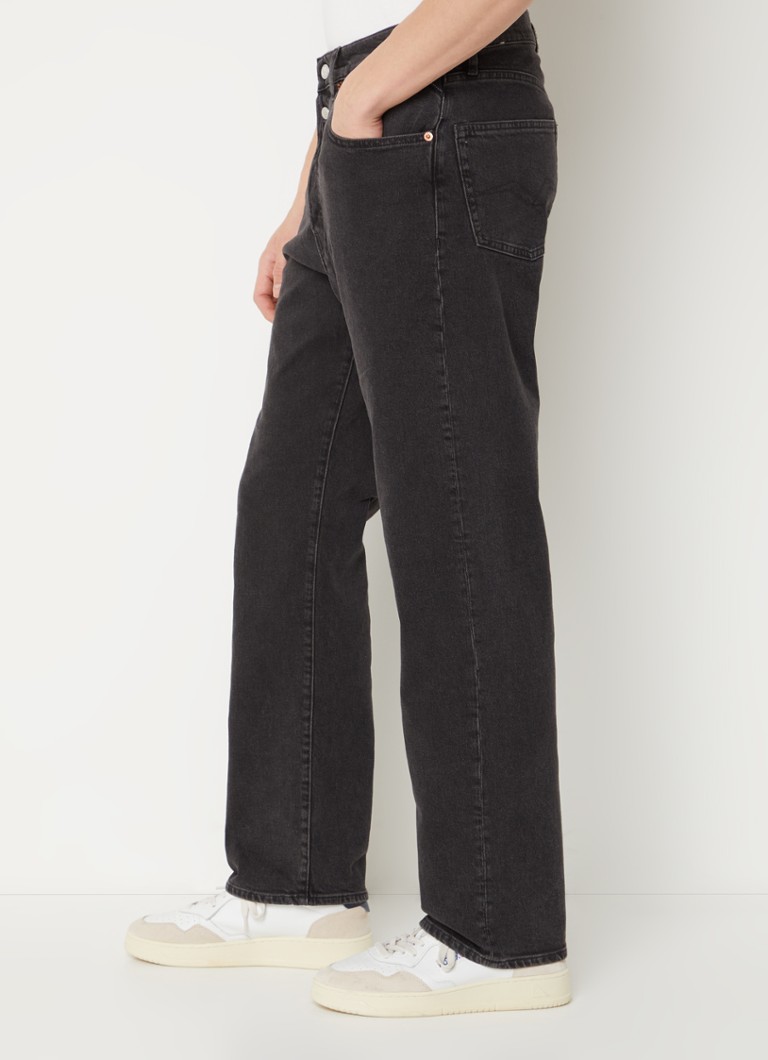 Jeans a gamba dritta con lavaggio colorato.