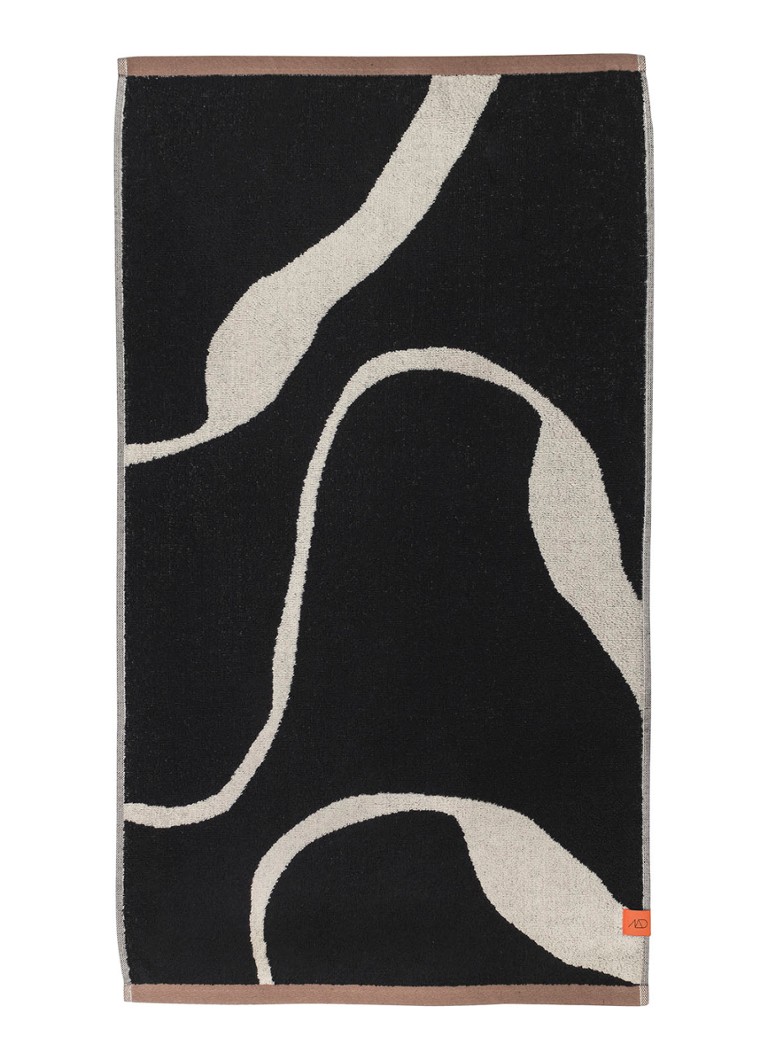 Mette Ditmer Nova Arte -kylpypyyhe - 500 g/m² - 133 x 70 cm