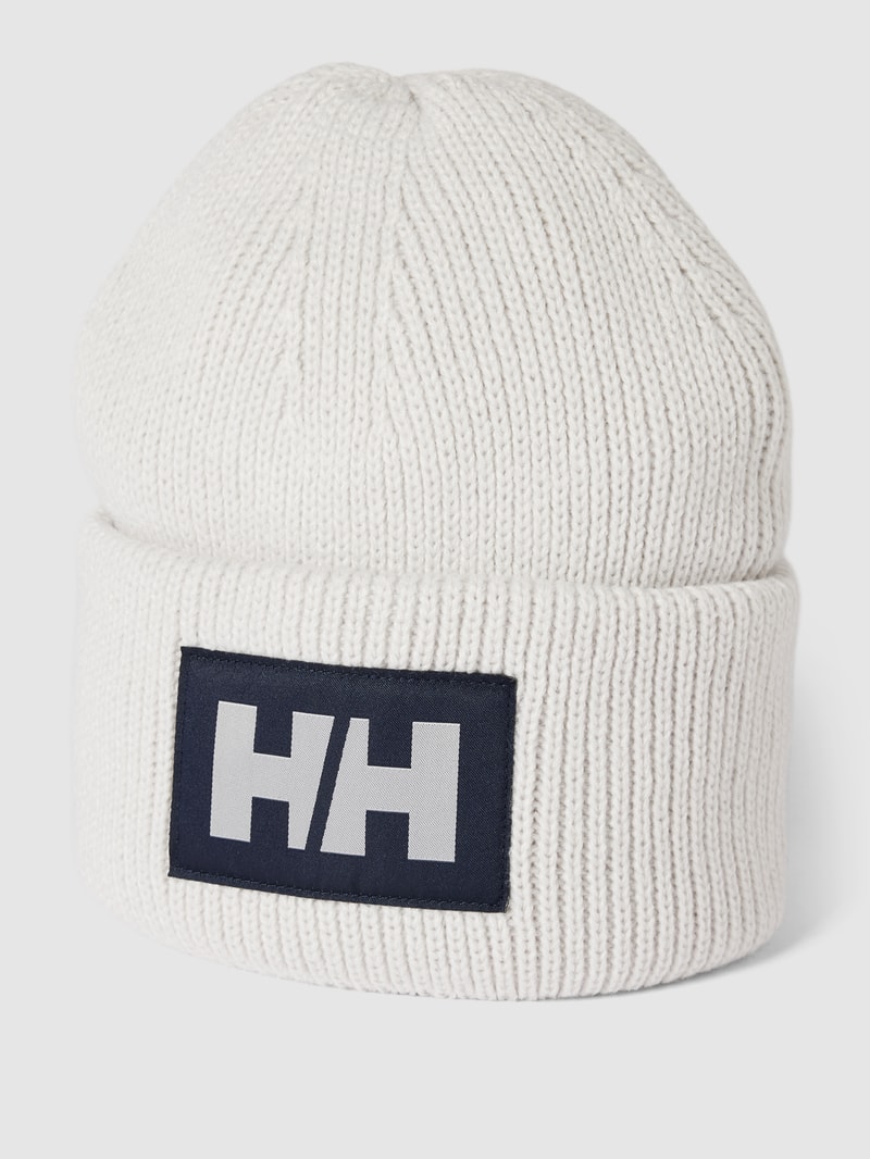 Beanie mit Label-Patch in weiß