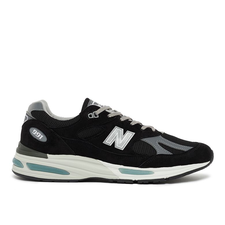 New Balance 991v2 