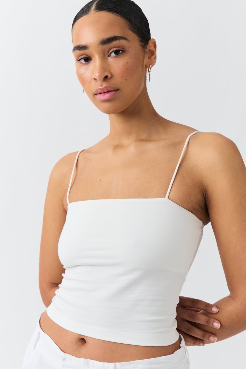 Spaghetti strap singlet