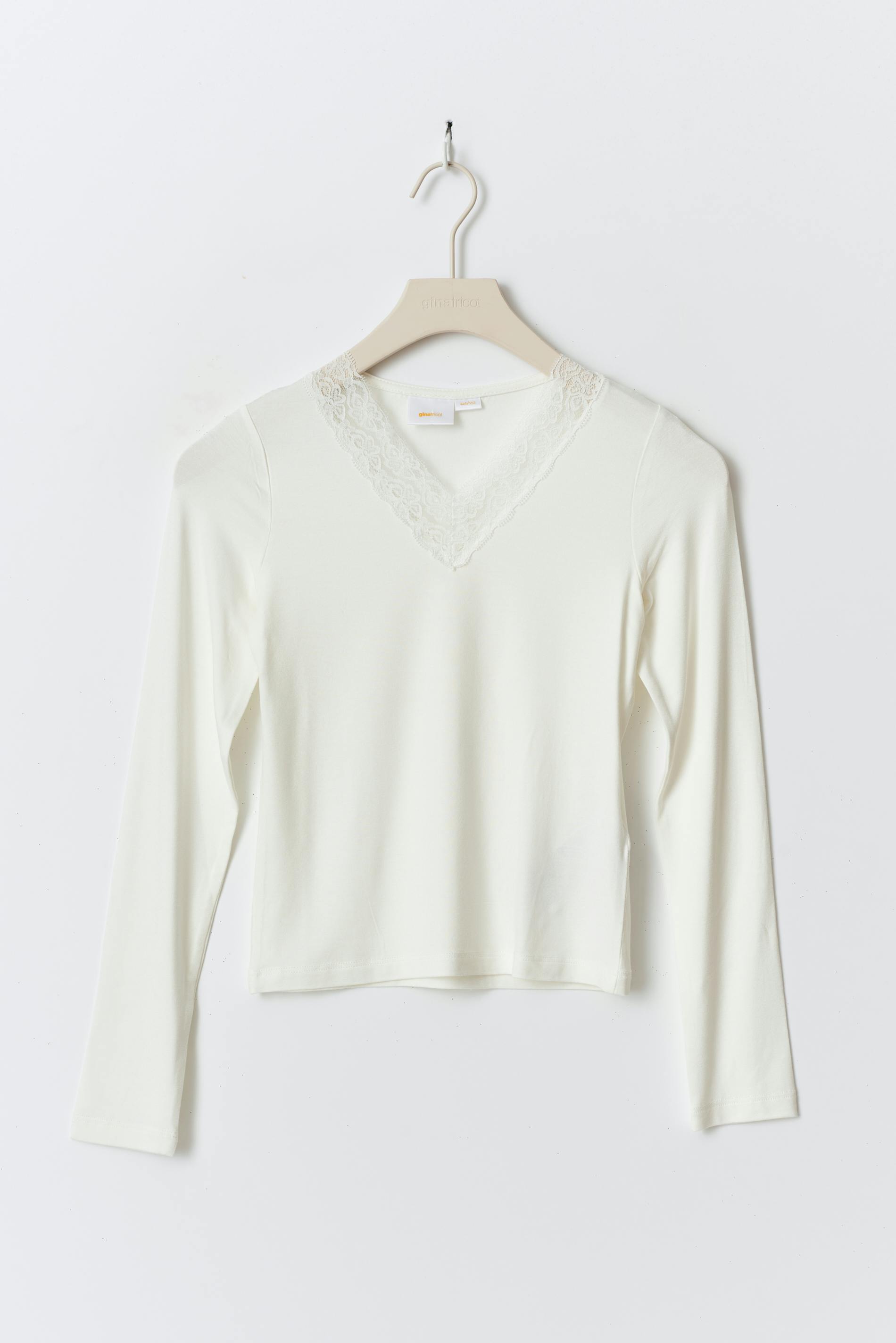 Y lace top