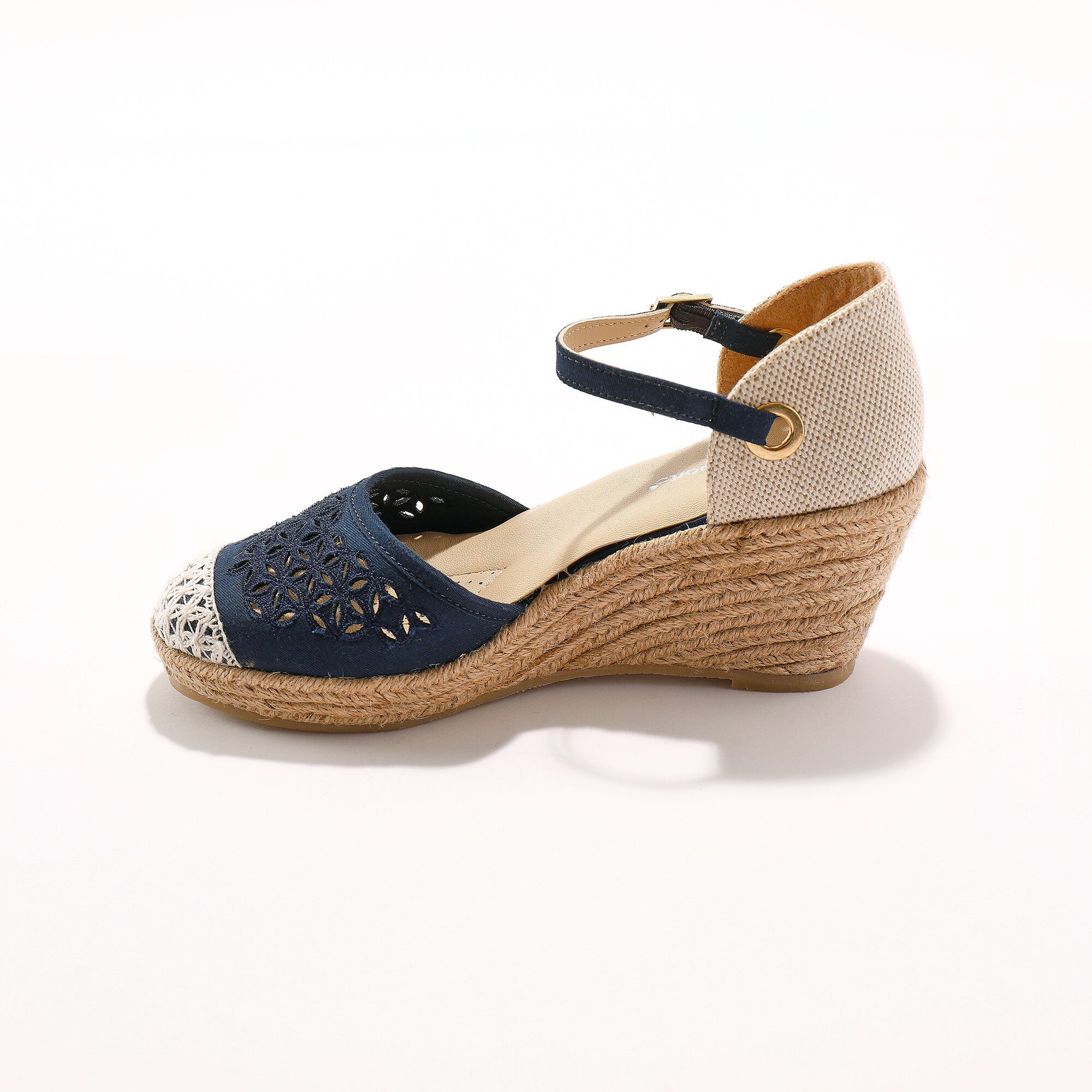 Espadrilles compensées dessus macramé