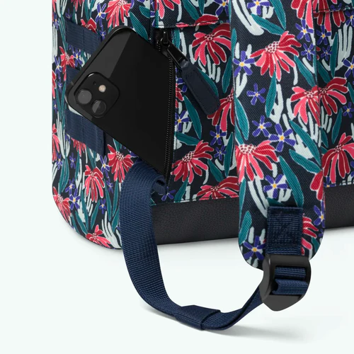 Edea Medium Adventurer Backpack, Blue