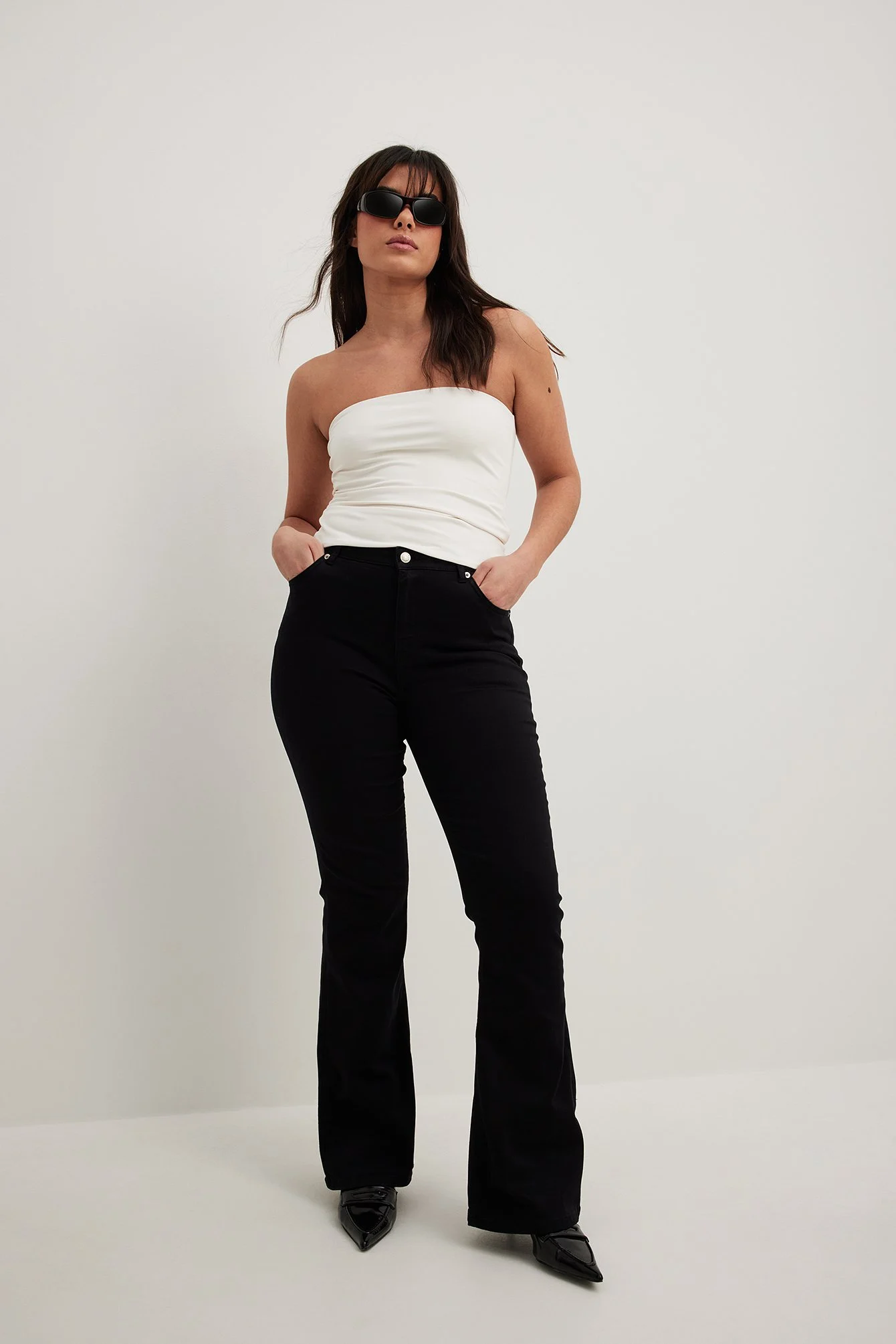 Ausgestellte Stretchjeans mit hoher Taille