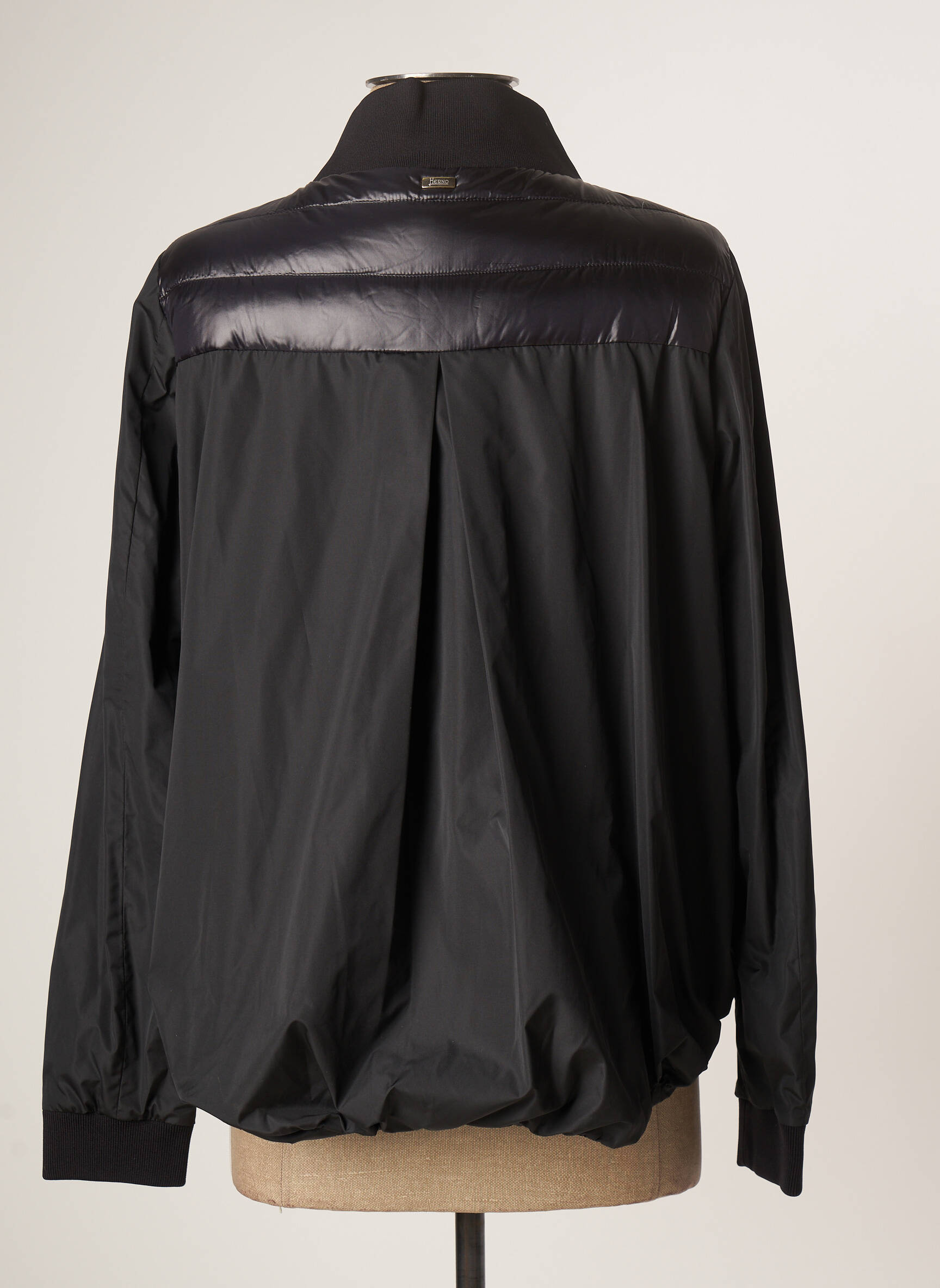Herno Coupe Vents Femme couleur noir