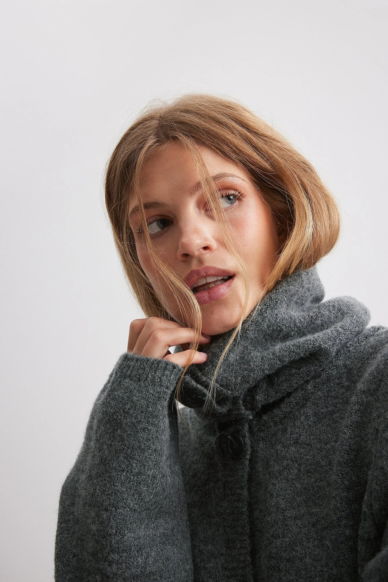 Maxi-Cardigan mit großem Revers