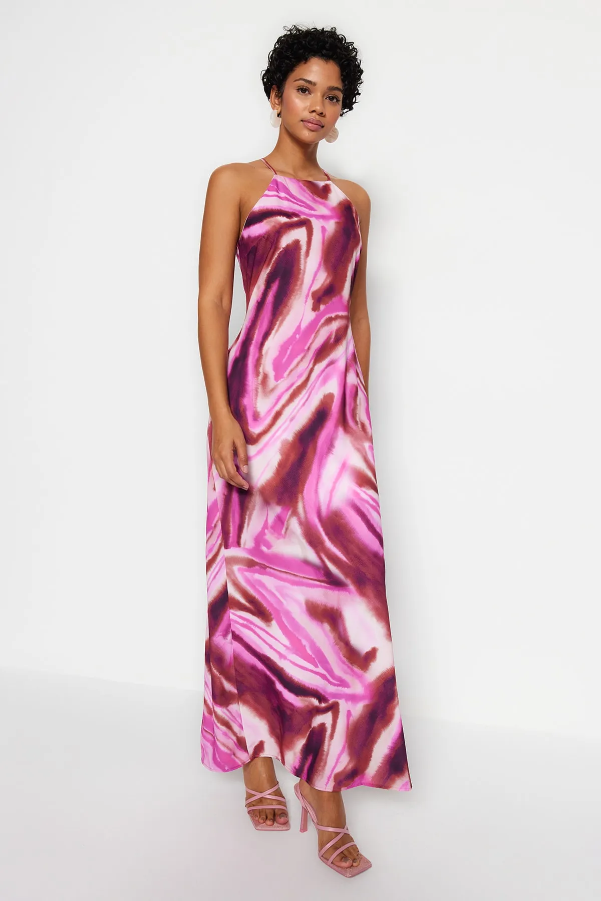 Trendyol Collection  Rosafarbenes, ärmelloses, gerade geschnittenes, gefüttertes Maxi-Webkleid TWOSS23EL02238