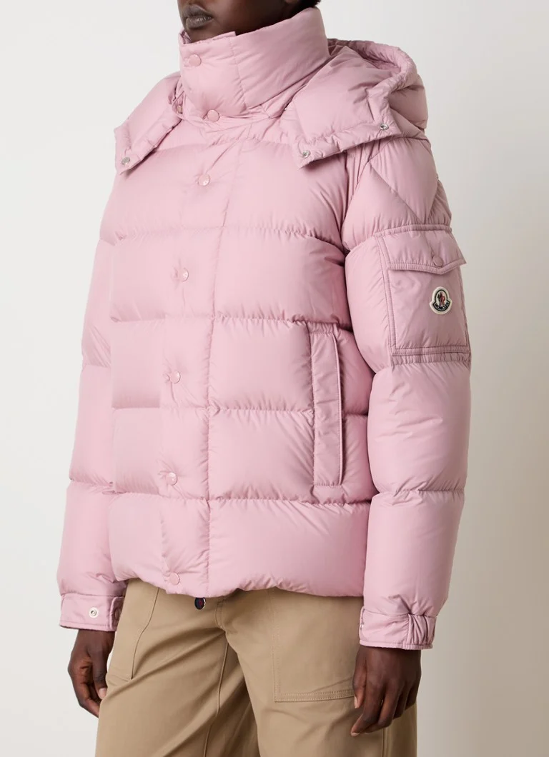 Moncler Maya 70 pūkaina jaka ar dūnu pildījumu un noņemamu kapuci