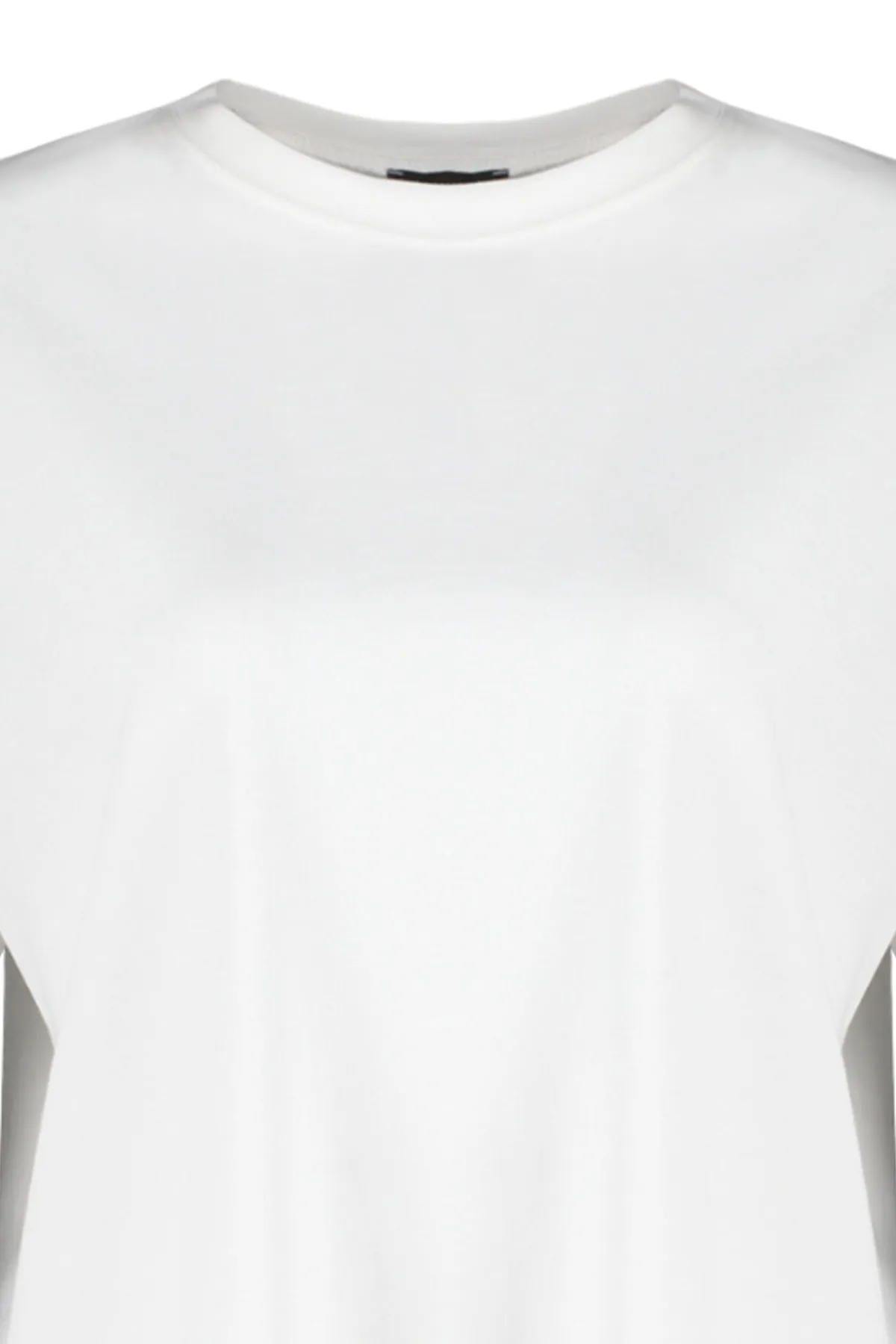 Trendyol Collection  Ecrufarbenes Premium-Strick-T-Shirt mit Rundhalsausschnitt in Übergröße/weiter Passform aus 100 % Baumwolle TWOSS23TS00040
