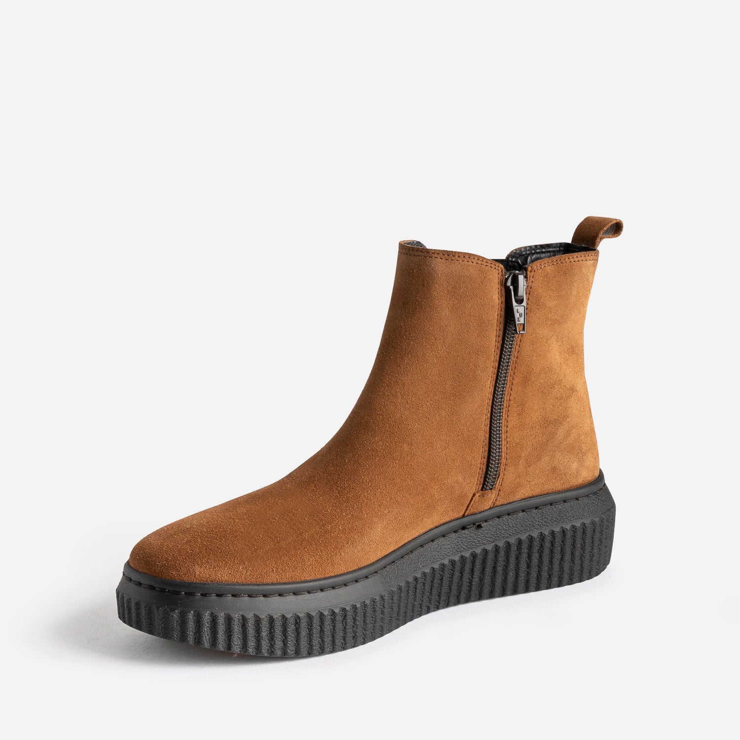 Boots camel en cuir velours à plateforme