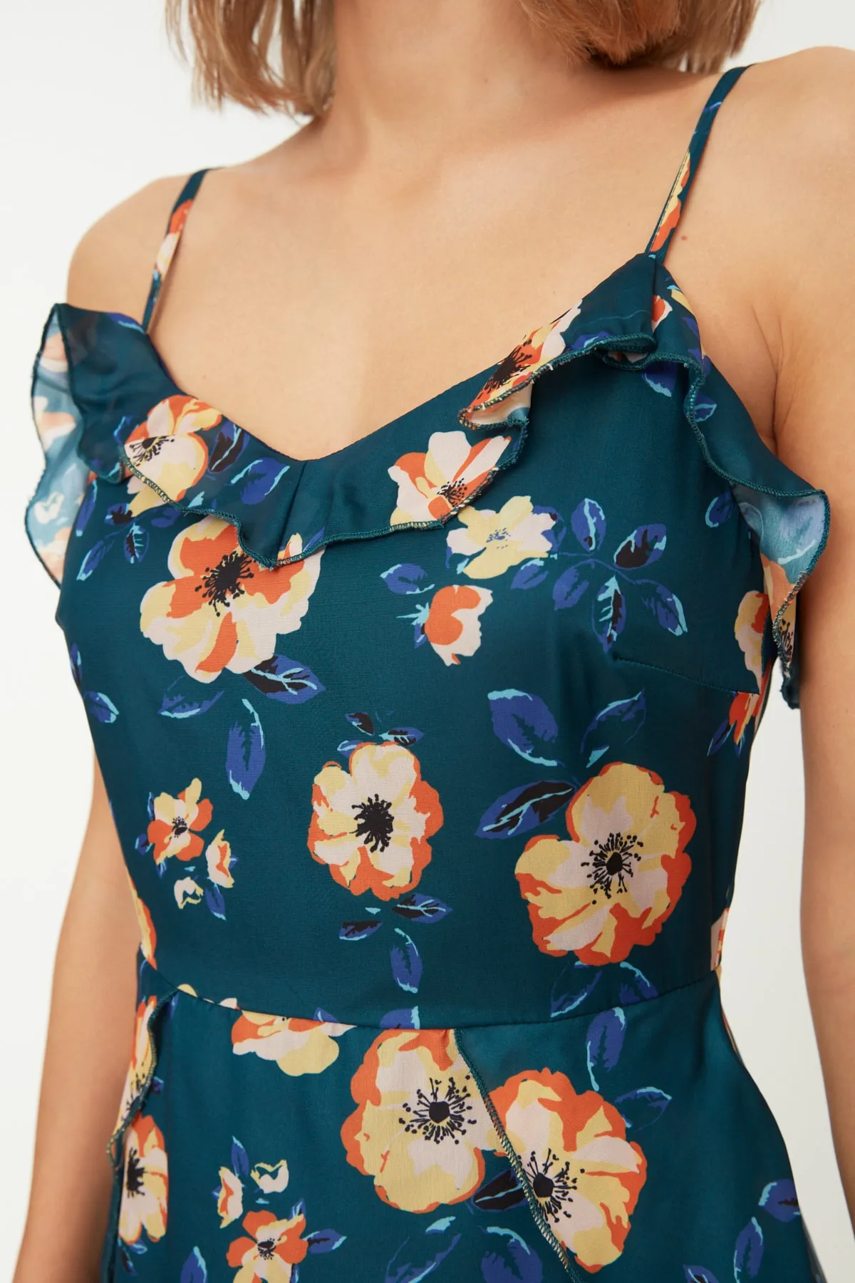 Trendyol Collection  Marineblaues A-Linien-Minikleid aus gewebtem, gefüttertem Volant mit Blumenmuster TWOSS20EL1267