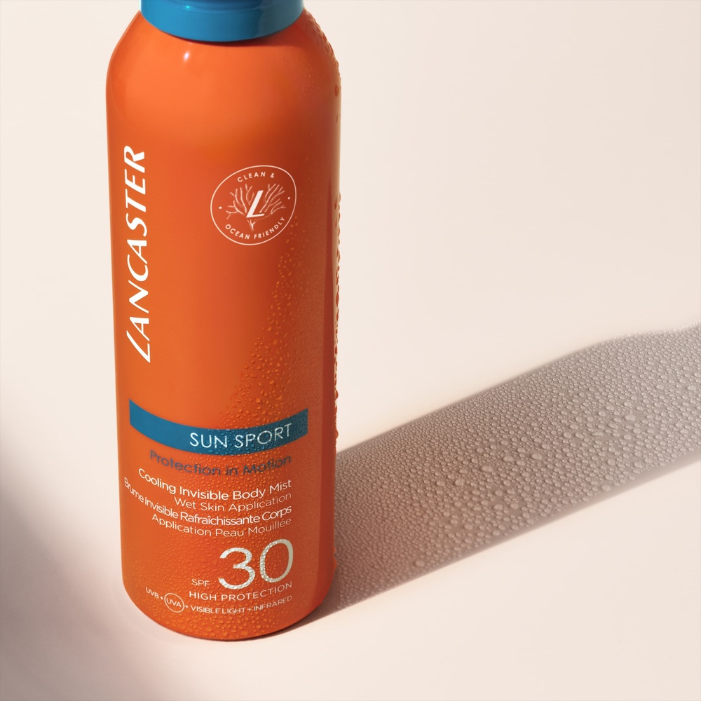 Lancaster Brume Invisible Rafraîchissante application peau mouillée SPF30 Brume Solaire SPF30
