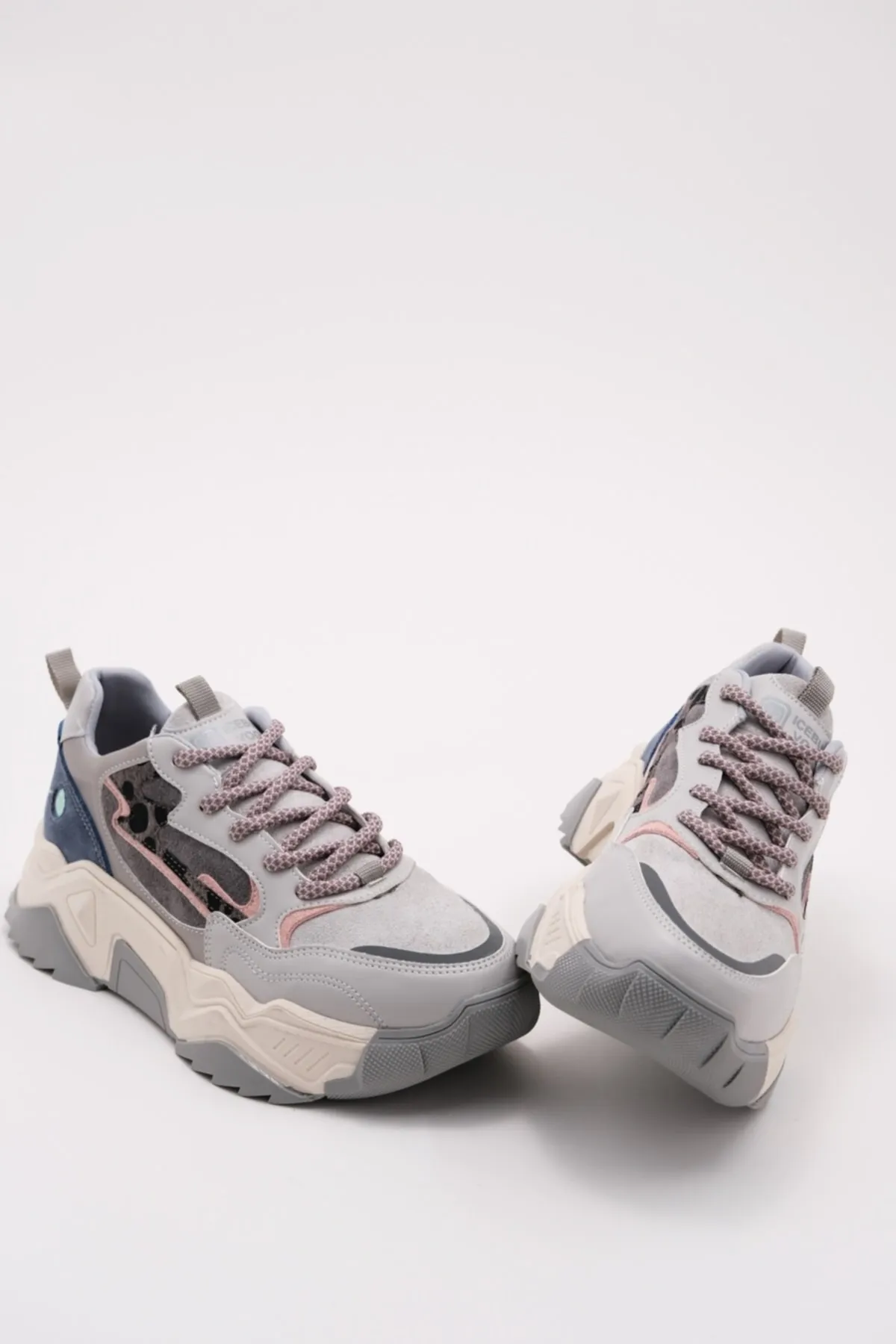 LuviShoes  65100 Eisgraue Damen-Sportschuhe
