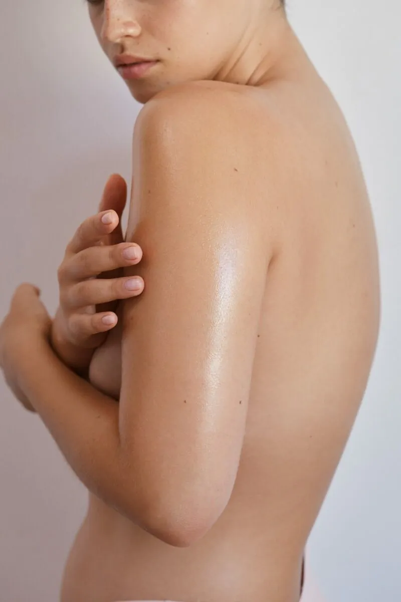 Hagi Spicy Orange Bronzeing and Illuminative Body Oil