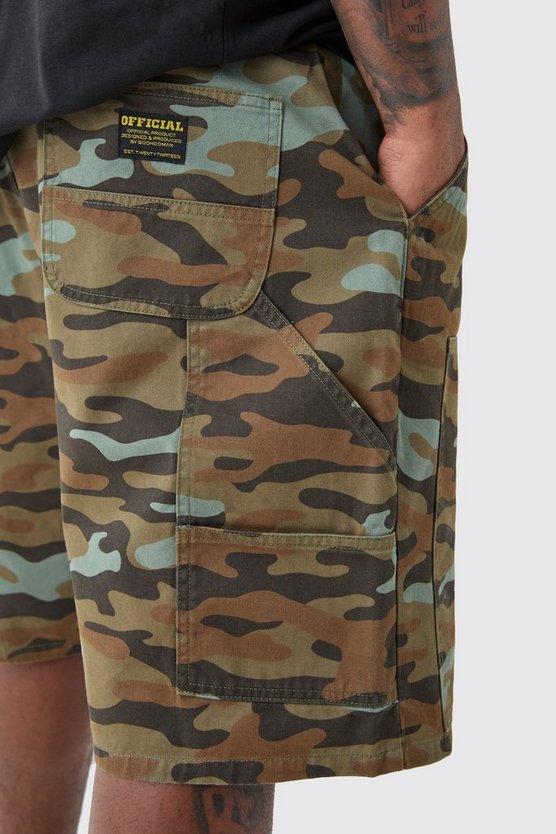 Plus Camouflage Twill Cargo-Shorts