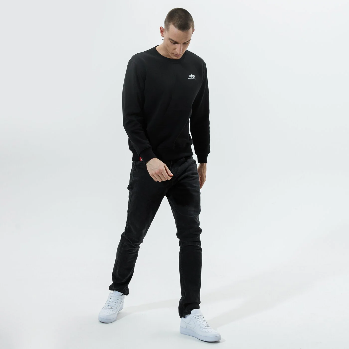 ALPHA INDUSTRIES SWEATSHIRT   BASIC SWEATER SMALL LOGO Schwarz