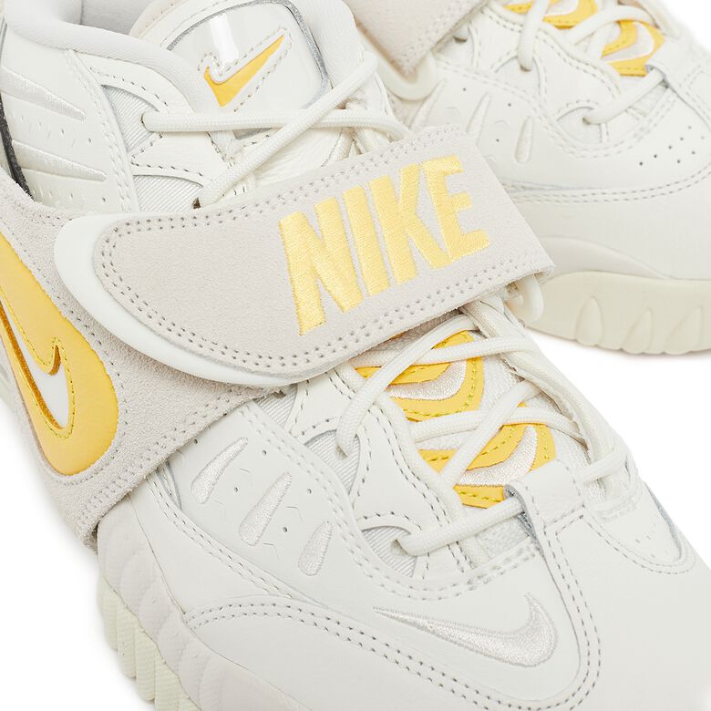 NIKE Wmns Air Adjust Force 2023 