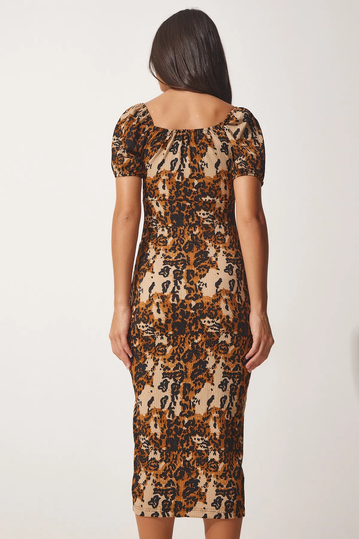 Happiness İstanbul  Kamelbeige gerafftes Saran-Sommerstrickkleid für Damen DD01202