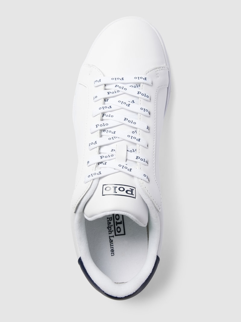 Sneaker mit Label-Print in weiß
