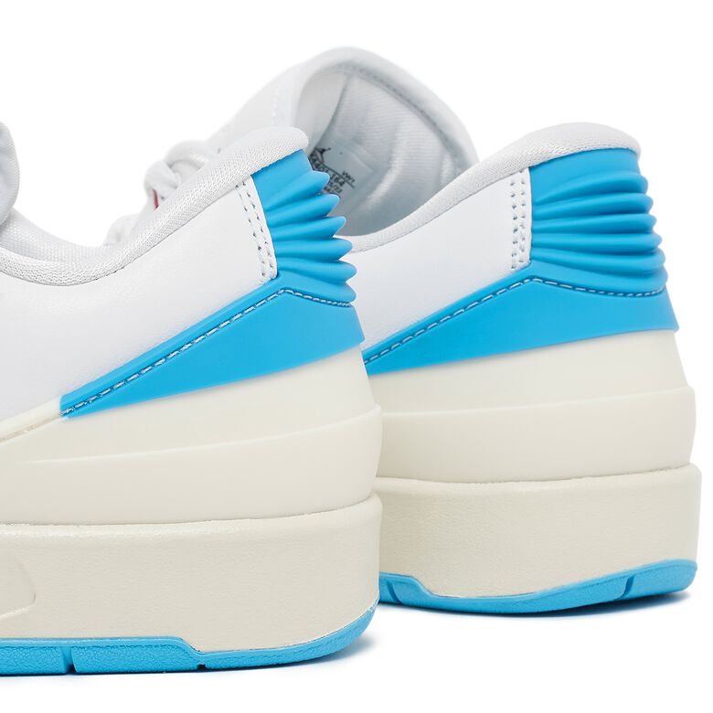 JORDAN Air Jordan 2 Retro Low “UNC to Chicago” white/gym red-dk powder blue