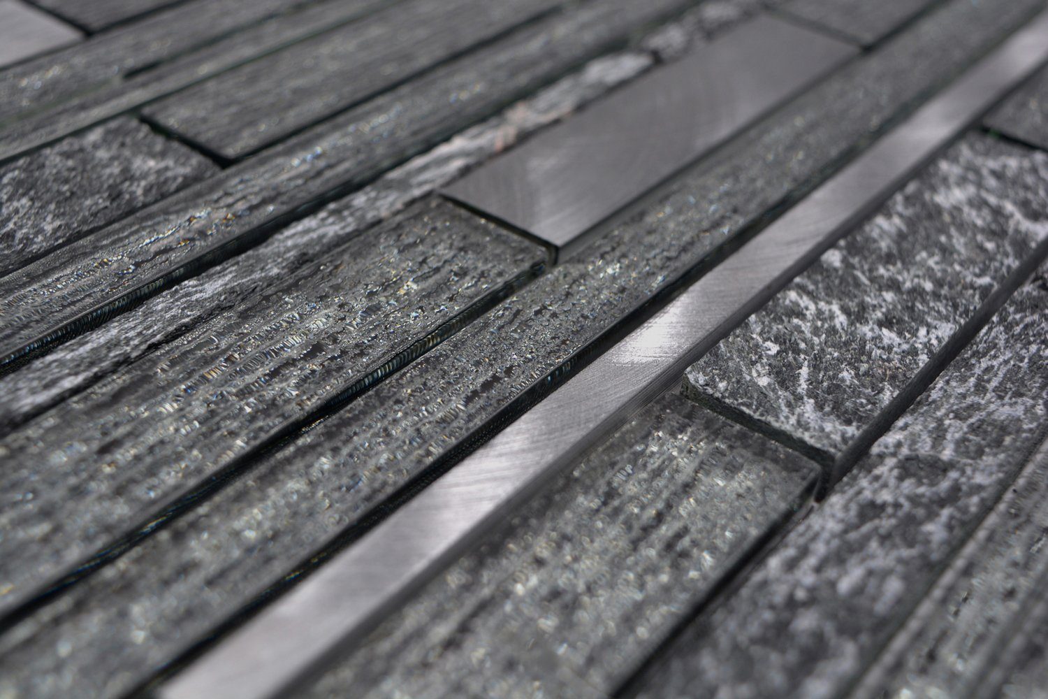 Mosani Mosaikfliesen Glasmosaik Naturstein Stäbchen Mosaikfliesen Aluminium schwarz