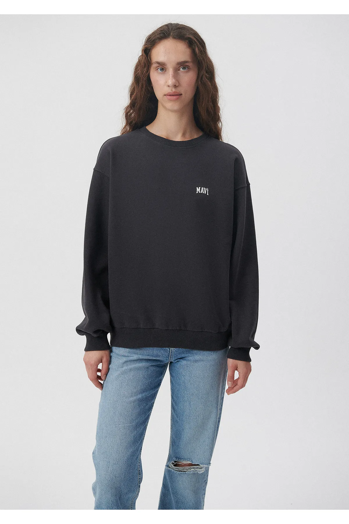 Mavi  Graues Sweatshirt mit Logo-Print 1s10040-82185