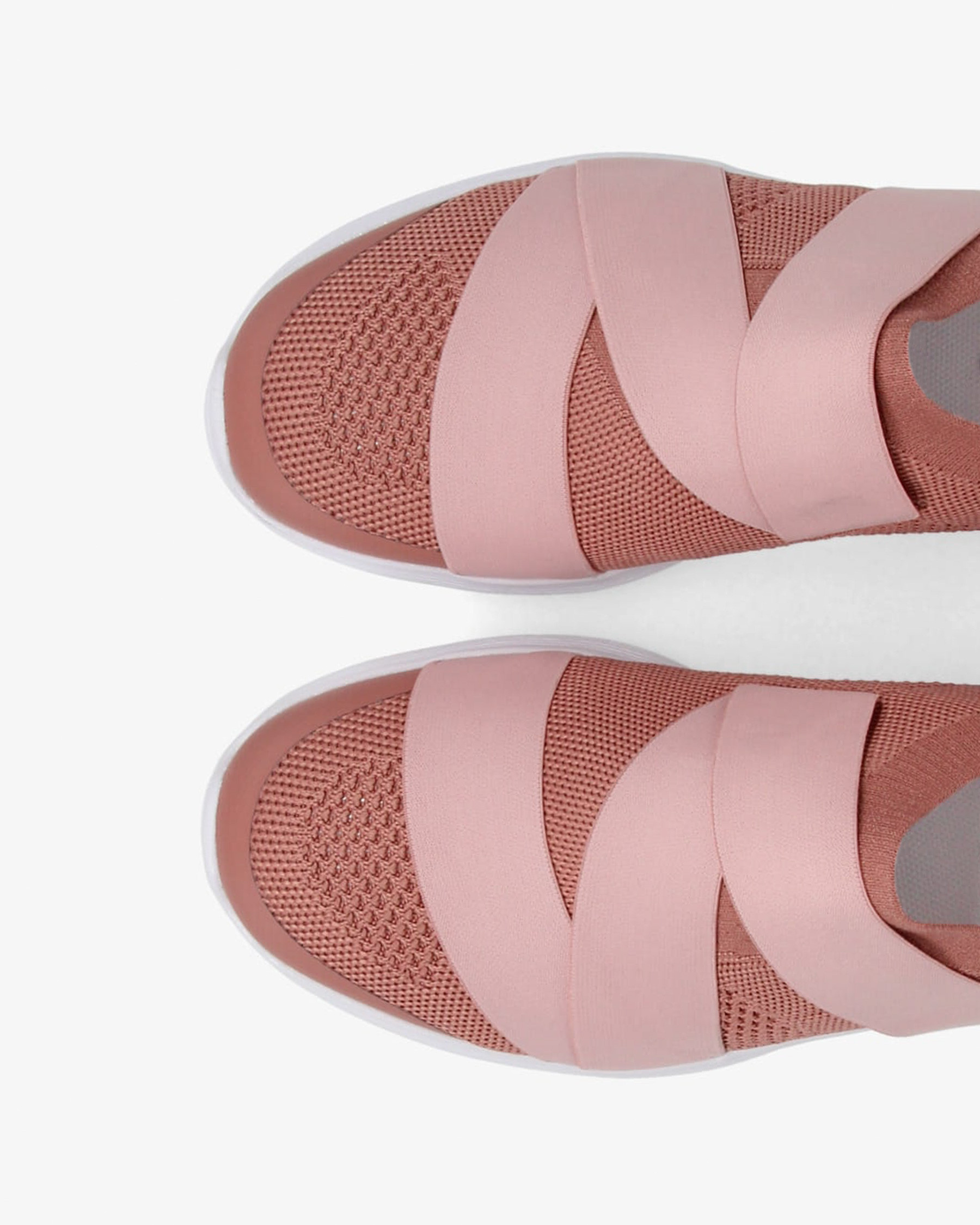 Ruban dance sneakers