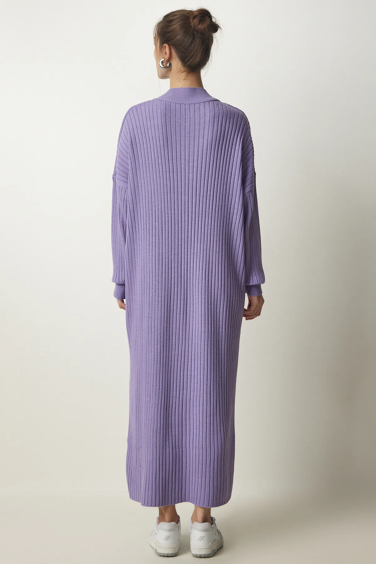 Happiness İstanbul  Geripptes Oversize-Strickkleid für Damen in Lila DD01251