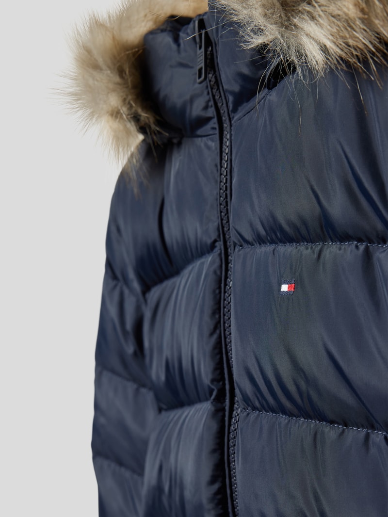 Steppjacke mit Label-Detail Modell 'ESSENTIAL' in marineblau