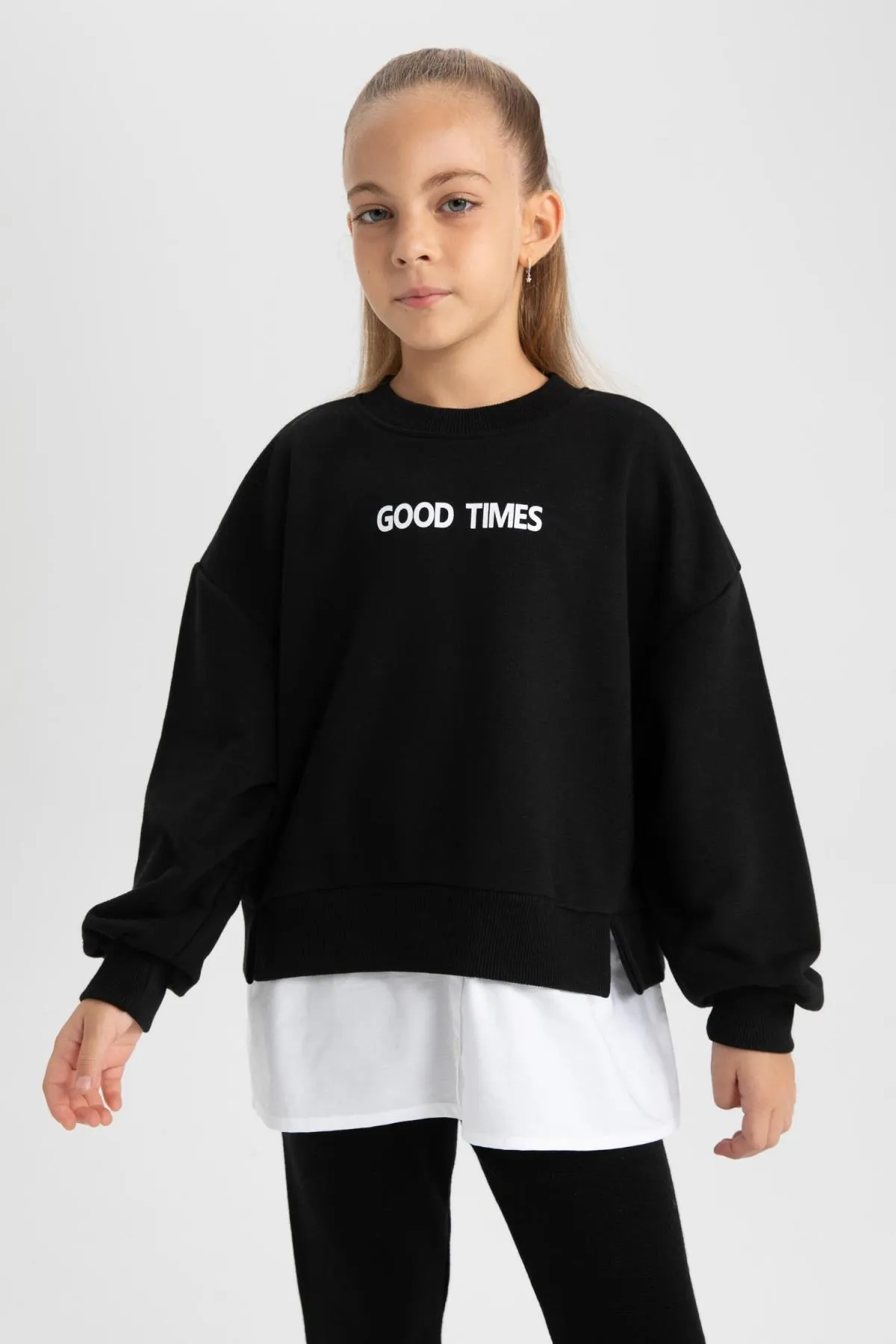 DeFacto  Weiches, dickes Sweatshirt mit Rundhalsausschnitt und Oversize-Passform für Mädchen A8424a823au