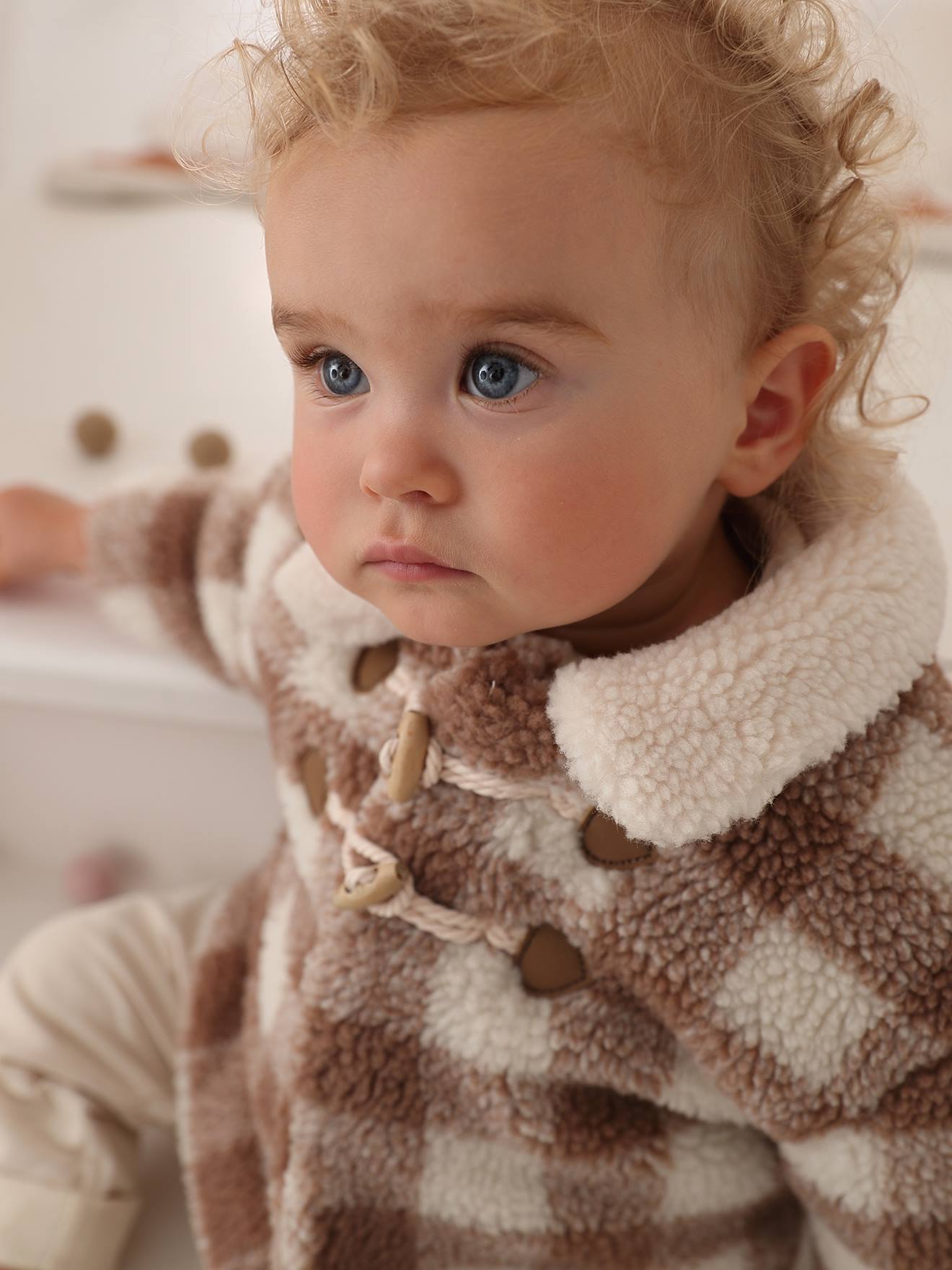 Vertbaudet Baby Felljacke mit Recycling-Polyester - beige kariert