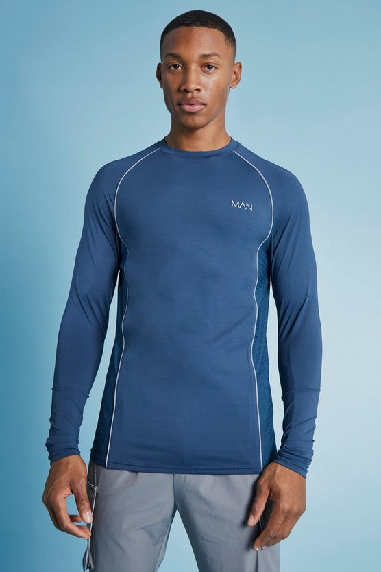 Langärmliges Man Active Muscle-Fit Oberteil