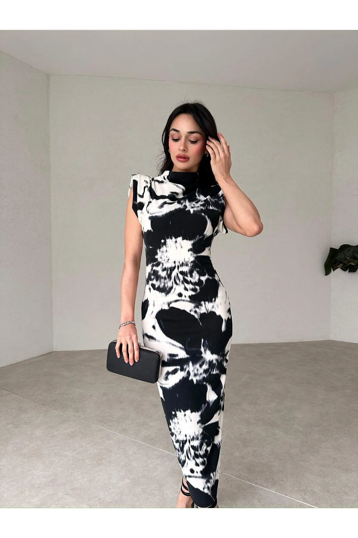 SONREİR  Kleid - Schwarz - A-Linie