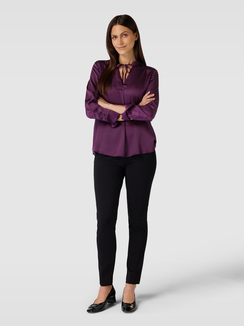 Bluse mit Schlüsselloch-Ausschnitt in aubergine