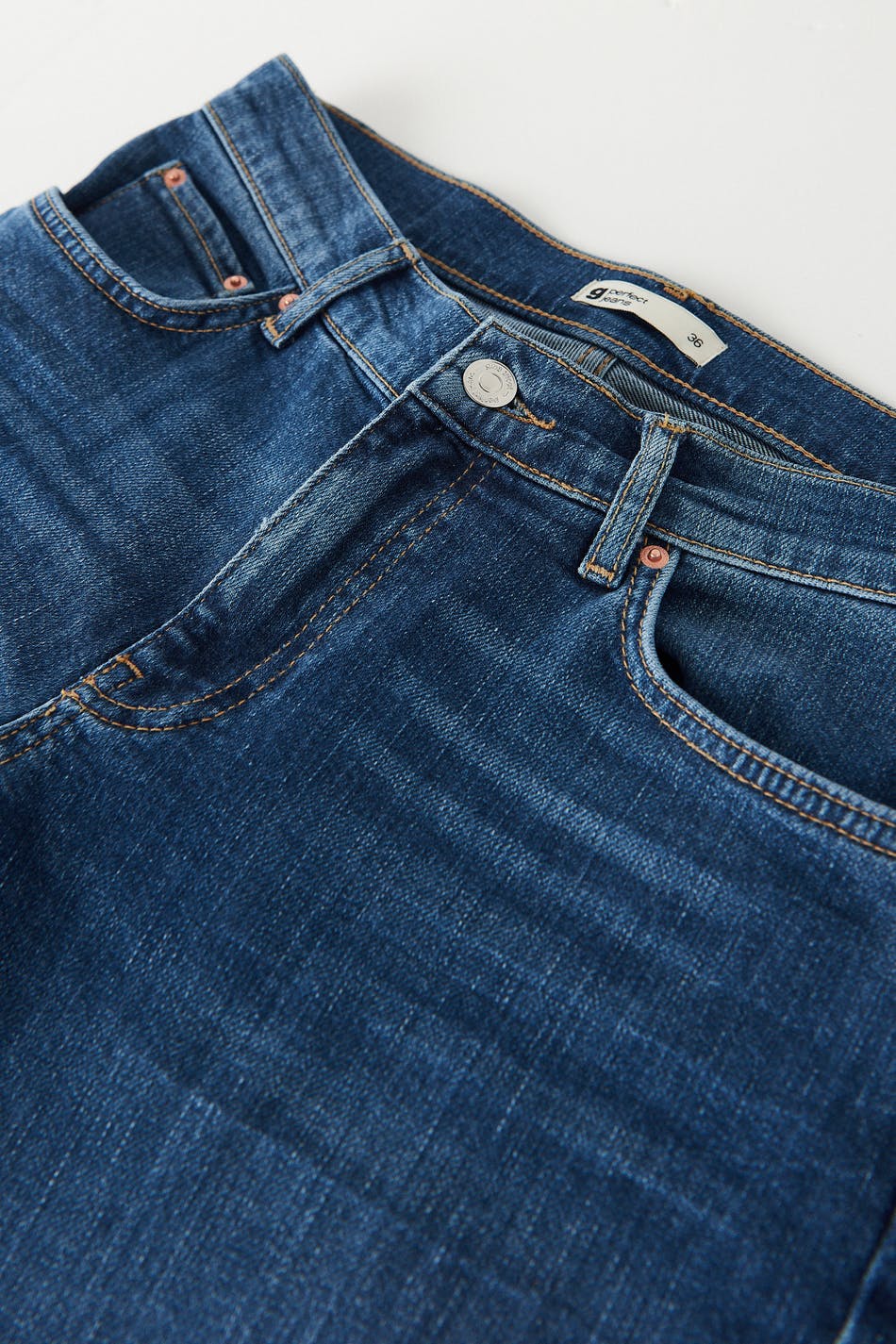 Low waist bootcut jeans