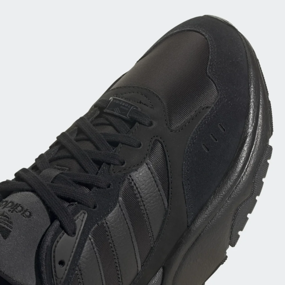 adidas Retropy F90 HP2200 / schwarz