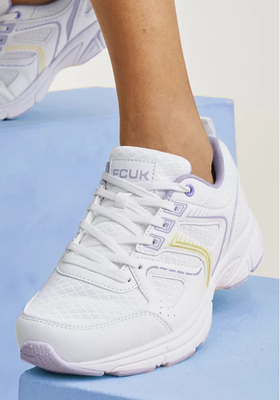 Sneaker