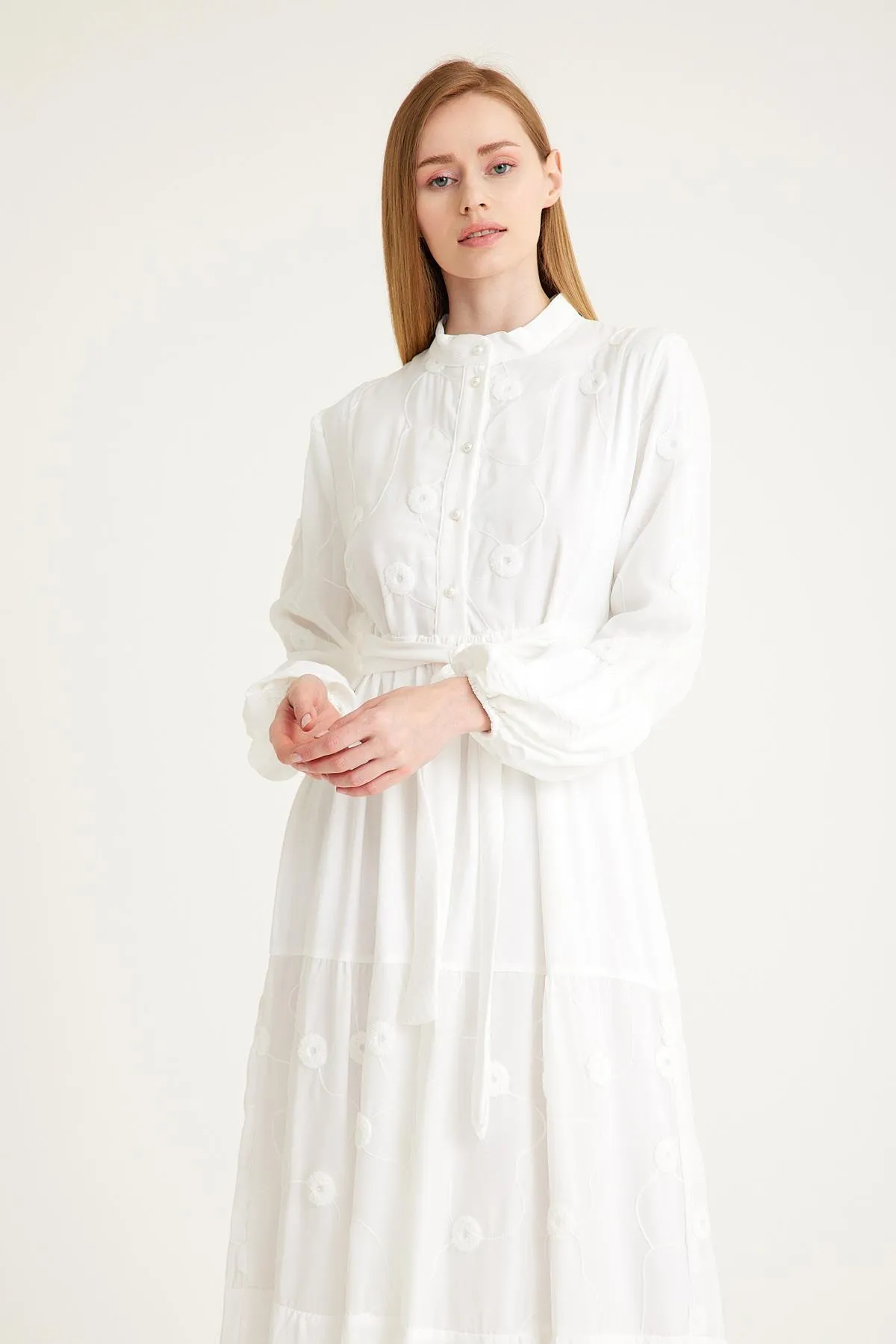 Olcay  Weißes gemustertes Kleid mit gerafften Ärmeln - 9231-EY