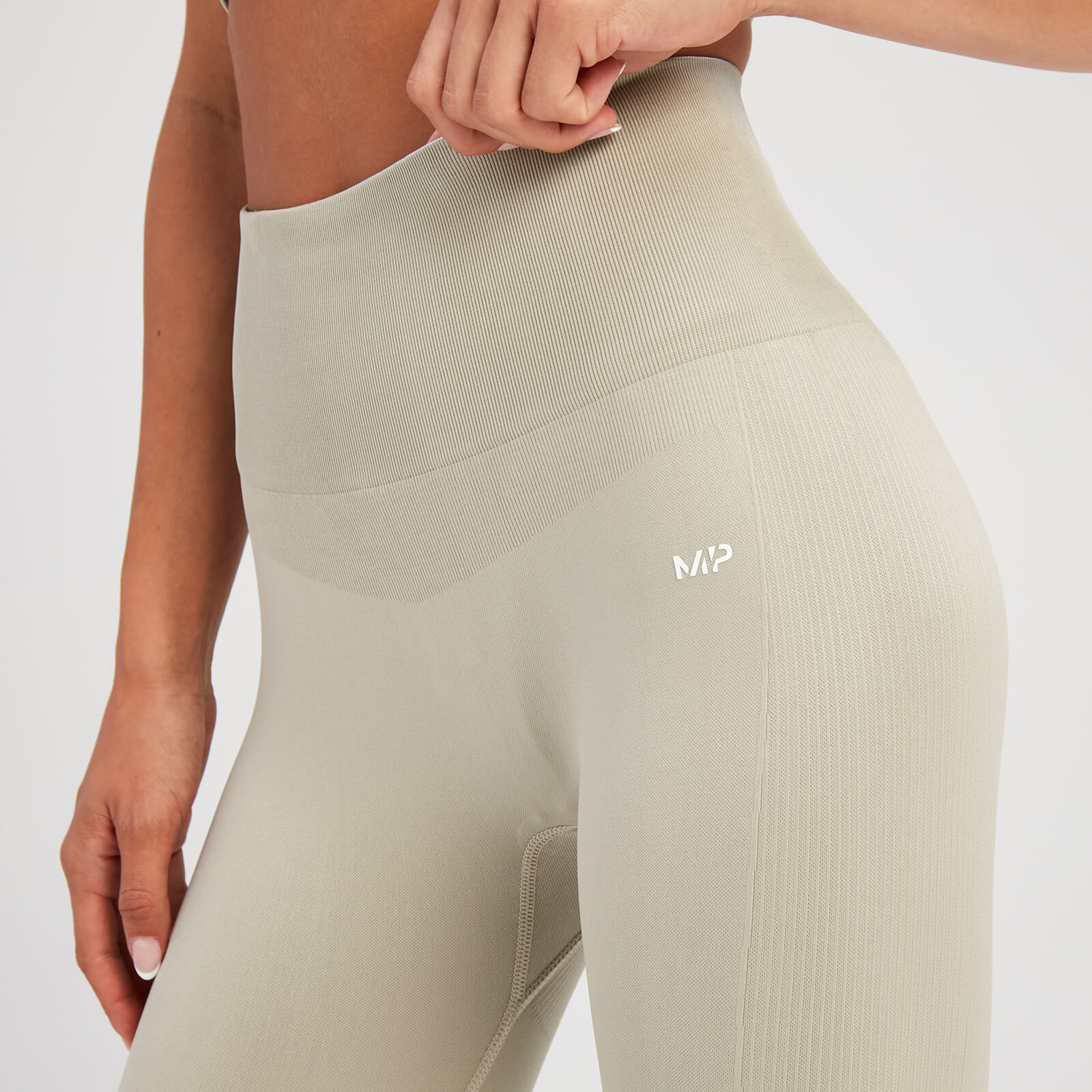 MP Women's Shape Seamless 7/8 Leggings - Soft Grey