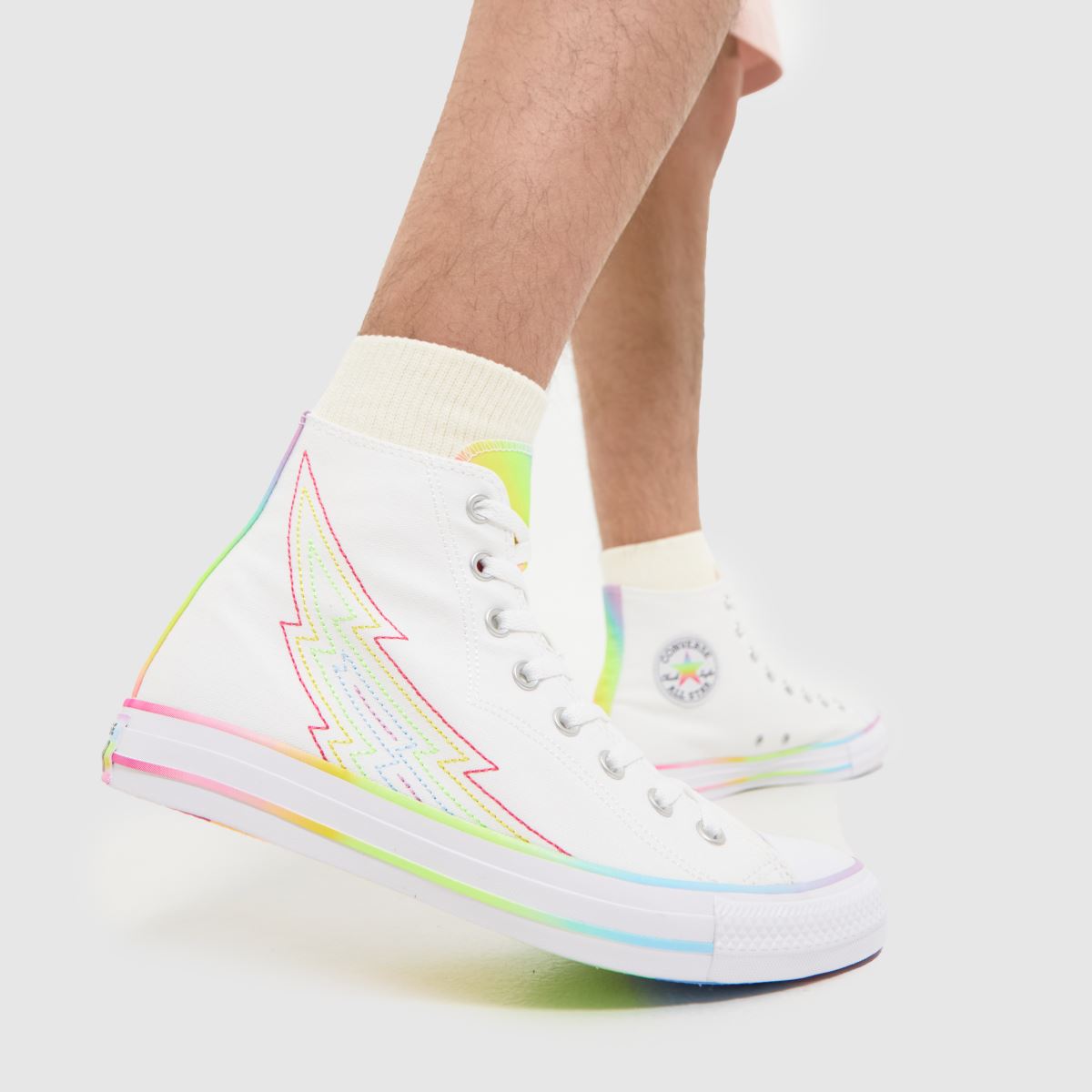 Converse – All Star – Vita, flerfärgade sneakers med hög midja