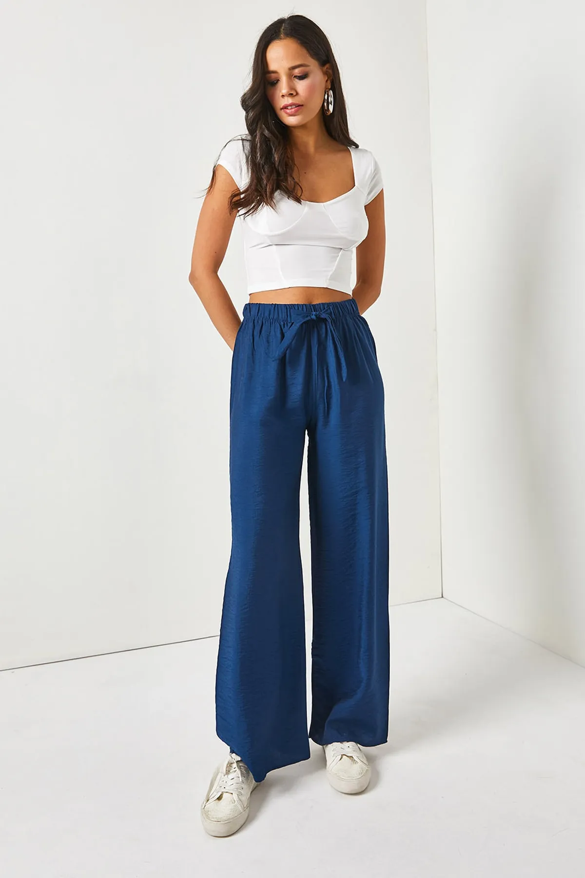 Olalook  Marineblaue Palazzo-Ayrobin-Hose mit Gürtel und elastischem Bund für Damen PNT-19000200