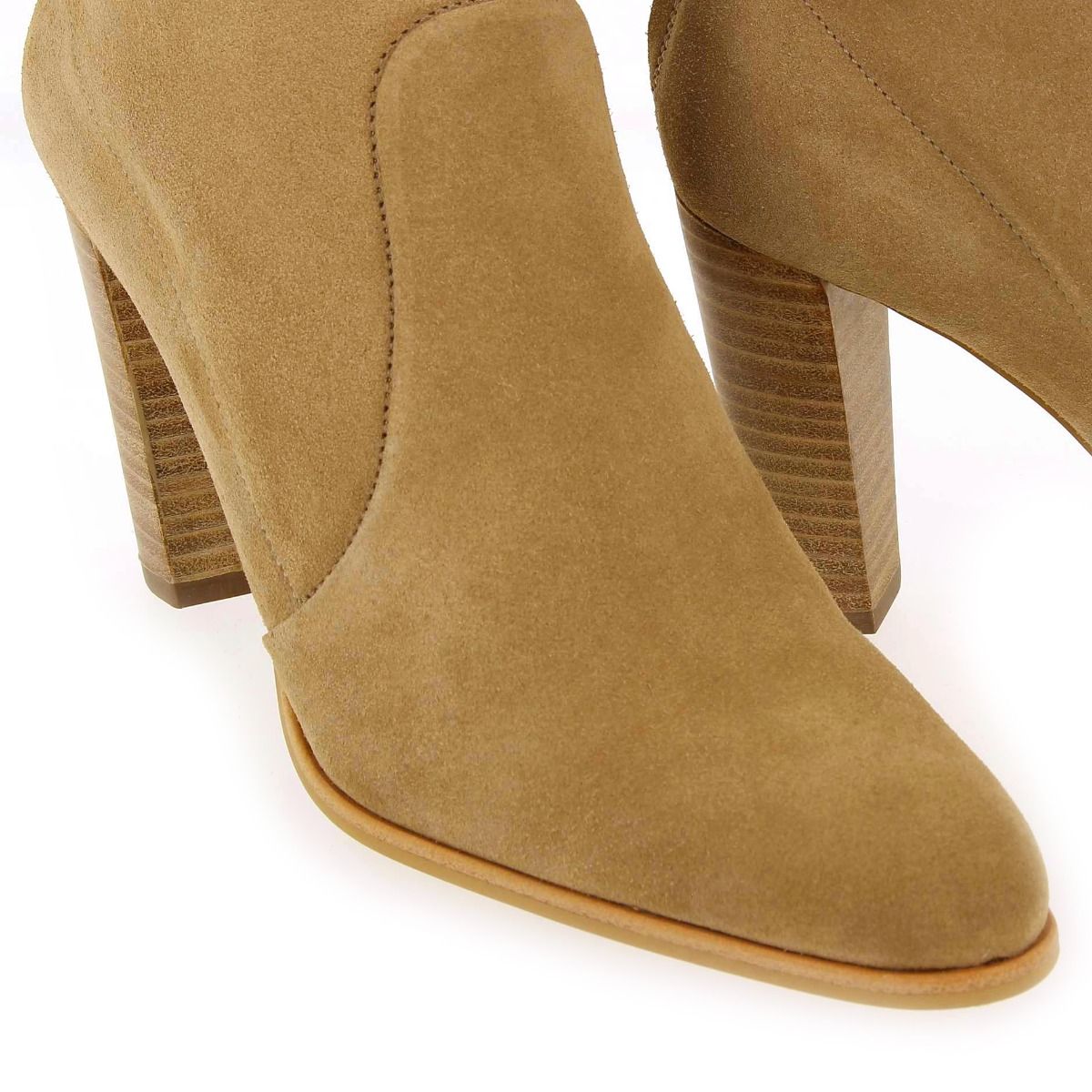 Muratti  RECEIVED - Sable