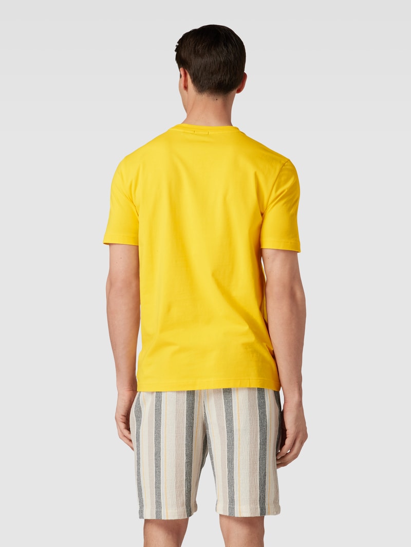 T-Shirt mit Label-Print in gelb