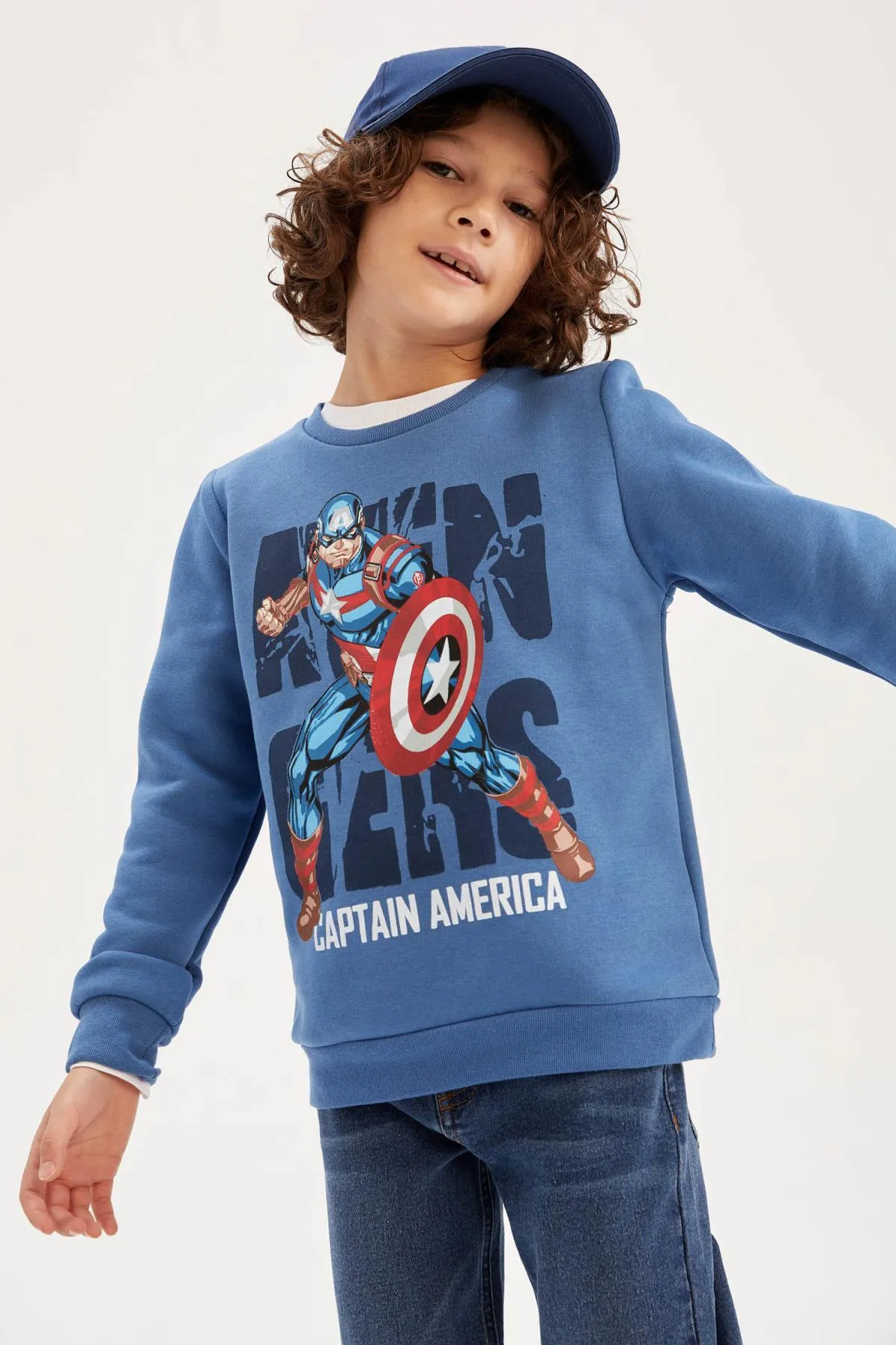 DeFacto  Marvel Avengers Rundhals-Sweatshirt für Jungen